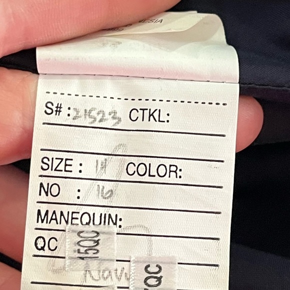 Mori Lee Madeline Gardner Bridesmaids Dress Off Shoulder Neckline Navy Chiffon - Picture 9 of 11